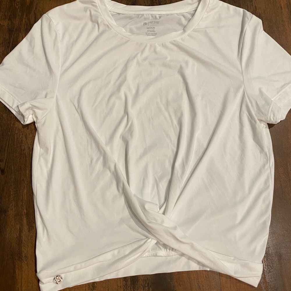 Buffbunny knotty crop top